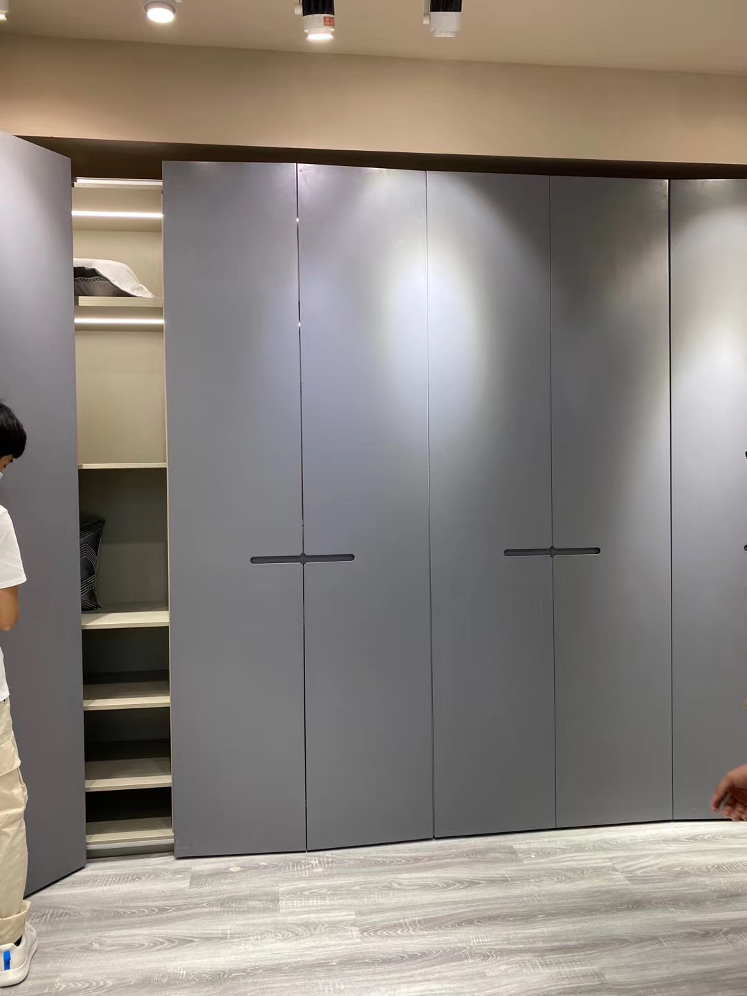 广交会智能橱柜衣柜