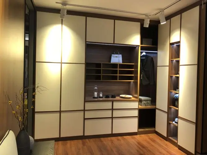 家里做家具用啥木材好？