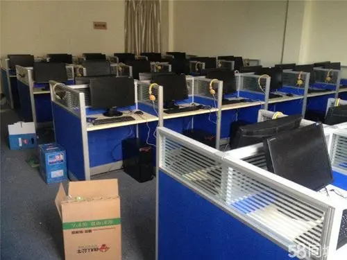 辅导班办公家具和设备有哪些？